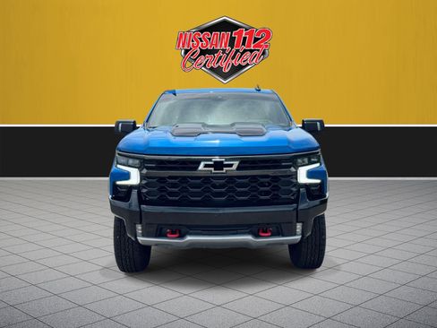 Used 2023 Chevrolet Silverado 1500 ZR2 w/ Technology Package AWD/4WD image 3