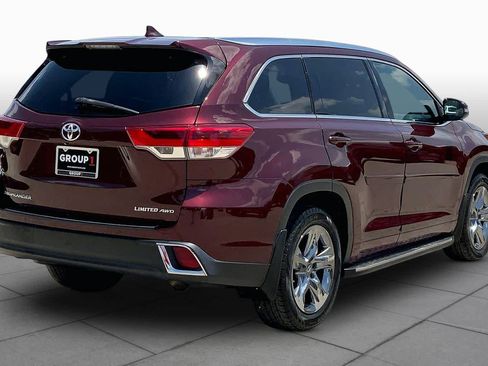Used 2018 Toyota Highlander Limited Platinum AWD/4WD image 13