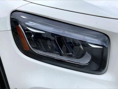 Used 2024 Mercedes-Benz GLB 250 image 27
