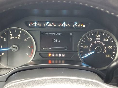 Used 2018 Ford F150 XLT w/ Equipment Group 302A Luxury AWD/4WD image 15