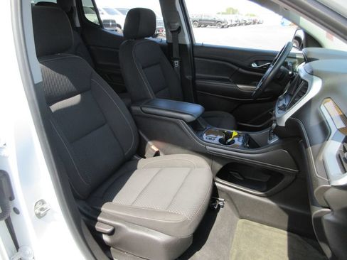 Used 2021 GMC Acadia SLE w/ Driver Convenience Package FWD image 21
