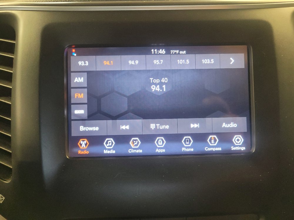 Used 2019 Jeep Cherokee Latitude Plus FWD image 25