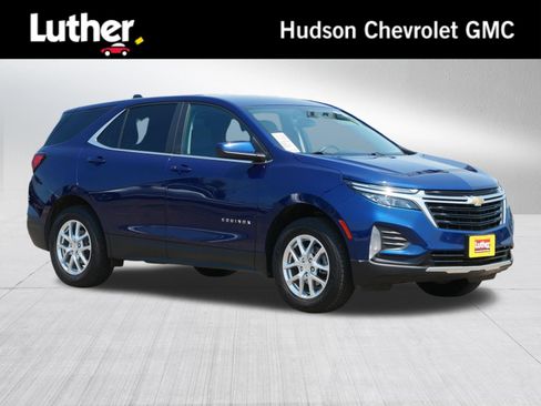 Used 2022 Chevrolet Equinox LT AWD/4WD image 1