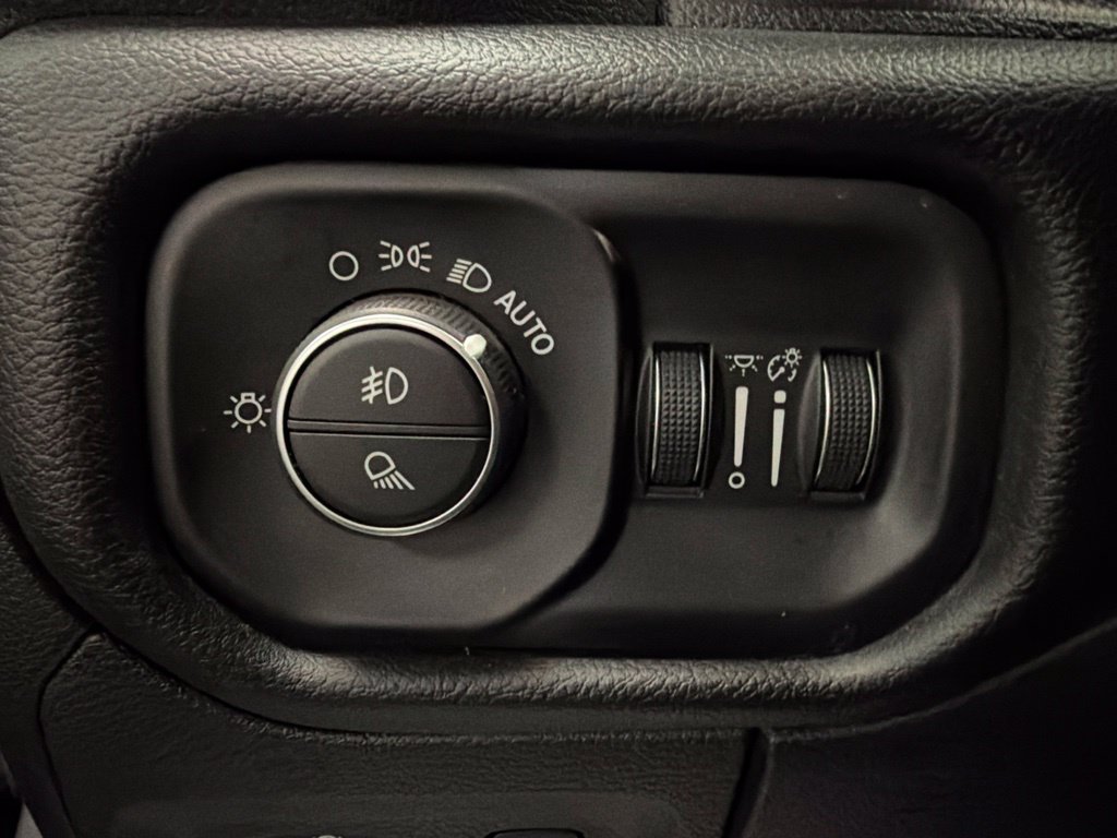 Used 2025 RAM 1500 Big Horn AWD/4WD image 20