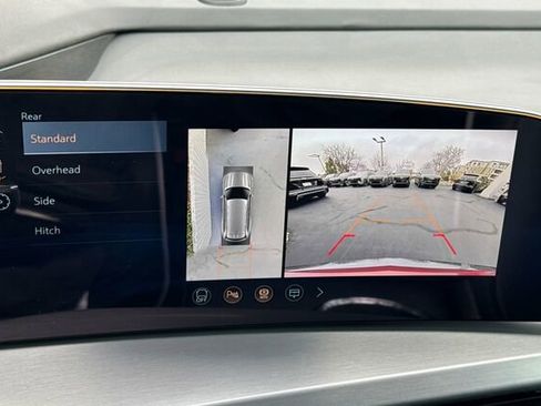 New 2026 Cadillac Vistiq Platinum image 21