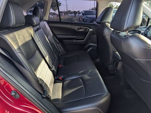 Used 2024 Toyota RAV4 XLE Premium FWD image 31