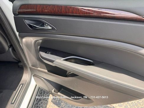 Used 2015 Cadillac SRX Luxury FWD image 14