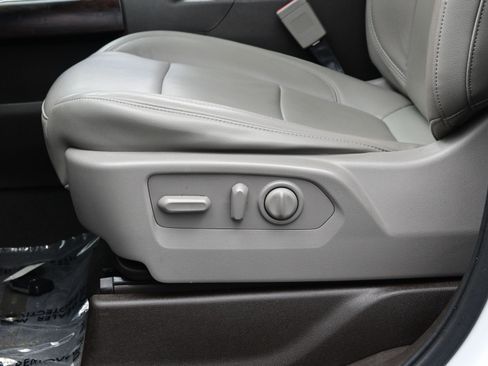 Used 2020 GMC Sierra 1500 SLT w/ SLT Premium Plus Package image 10