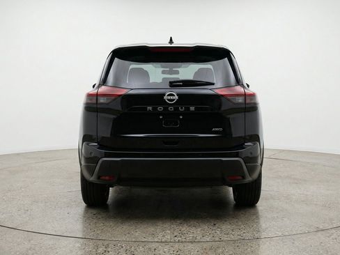 Used 2025 Nissan Rogue SV AWD/4WD image 7