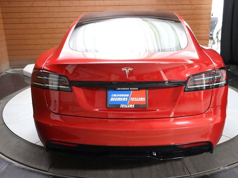 Used 2022 Tesla Model S AWD image 12