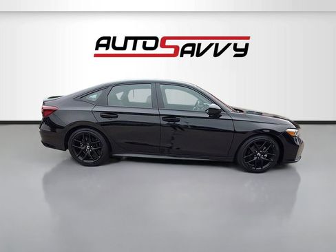Used 2025 Honda Civic Sport image 8