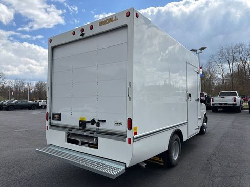 New 2025 Chevrolet Express 3500 w/ Power Convenience Package RWD image 24