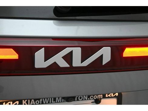 Used 2024 Kia Seltos EX image 49