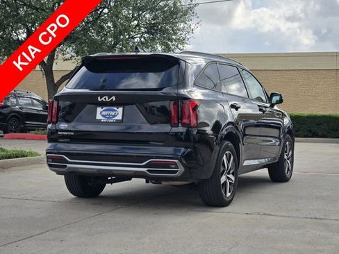 Certified 2023 Kia Sorento EX w/ Panoramic Sunroof Package FWD image 8