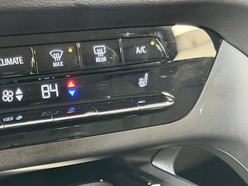 Used 2022 Buick Envision Preferred FWD image 52
