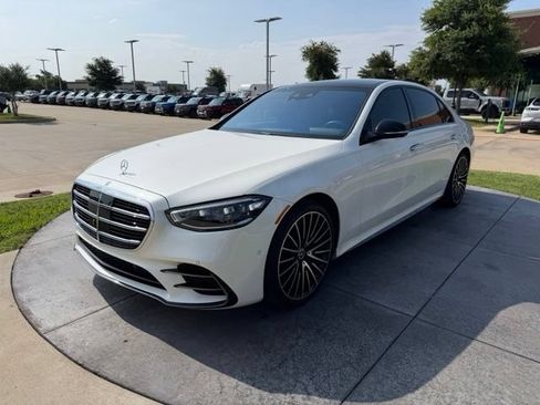 Used 2023 Mercedes-Benz S 580 4MATIC Sedan image 3