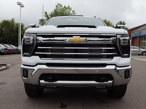 New 2025 Chevrolet Silverado 3500 LTZ w/ LTZ Premium Package image 6