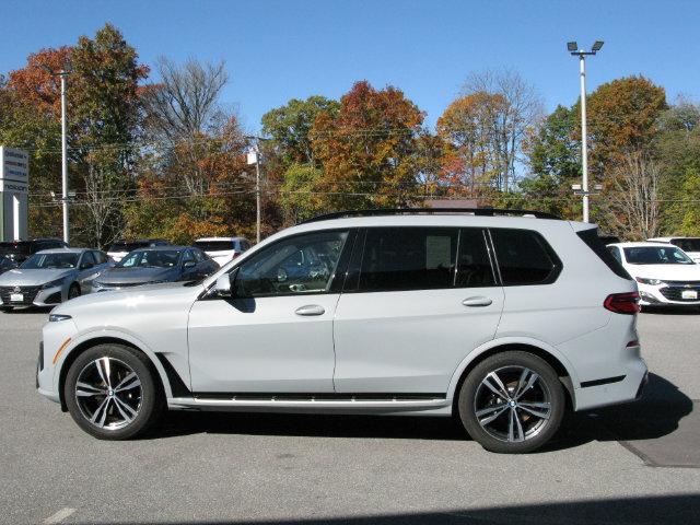 Used 2023 BMW X7 xDrive40i w/ Executive Package AWD/4WD image 9