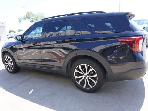 Used 2023 Ford Explorer ST-Line w/ Class IV Trailer Tow Package RWD image 4
