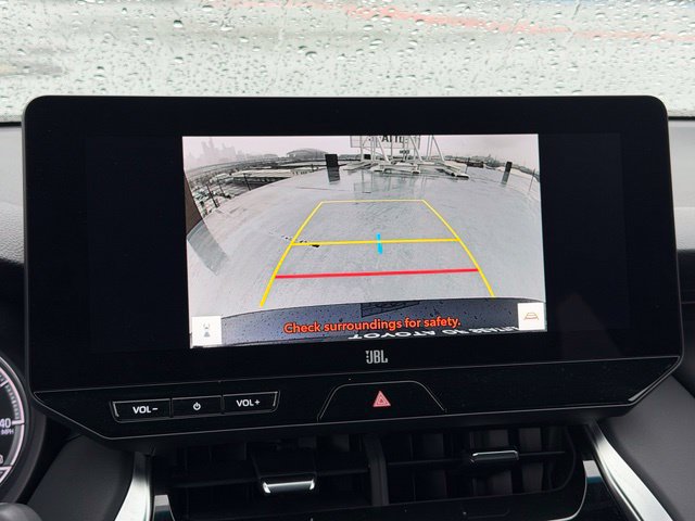 Certified 2024 Toyota Venza XLE AWD/4WD image 19