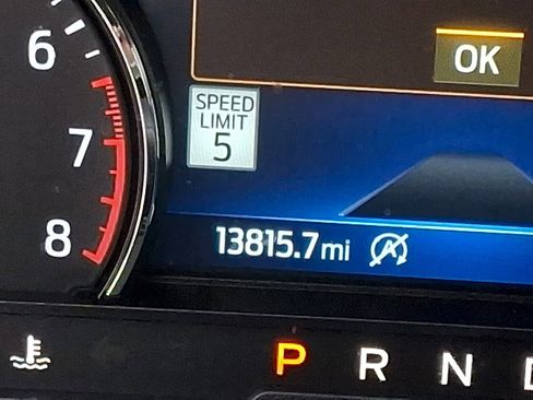 Used 2024 Ford Explorer XLT w/ Equipment Group 202A image 18