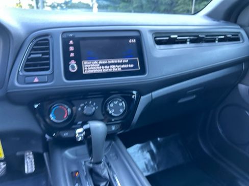 Used 2019 Honda HR-V Sport image 15
