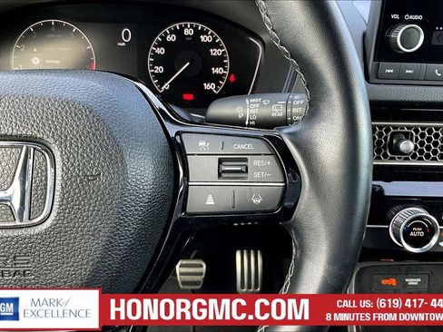 Used 2023 Honda Civic Sport image 11