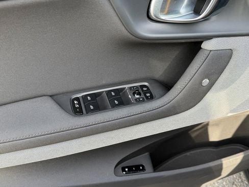 Used 2021 Polestar Polestar 2 w/ Performance Package image 21