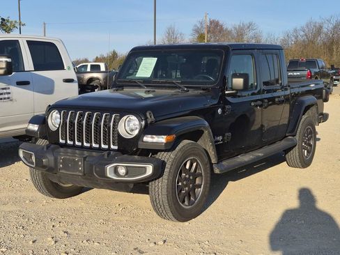 Used 2021 Jeep Gladiator Overland w/ Popular Equipment Package image 3