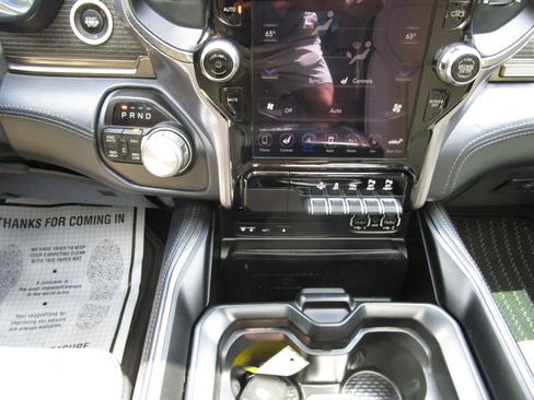 Used 2019 RAM 1500 Limited AWD/4WD image 16