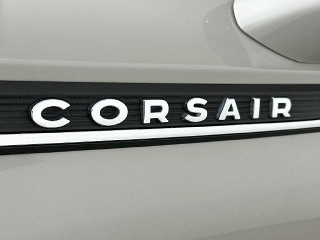 Used 2023 Lincoln Corsair Reserve w/ Equipment Group 201A FWD image 30