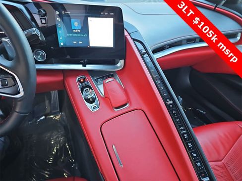 Used 2024 Chevrolet Corvette Stingray Premium Conv w/ Z51 Performance Package image 17