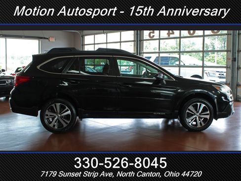 Used 2018 Subaru Outback 2.5i Limited AWD/4WD image 12