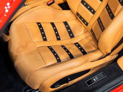 Used 2010 Ferrari 458 Italia Coupe RWD image 26