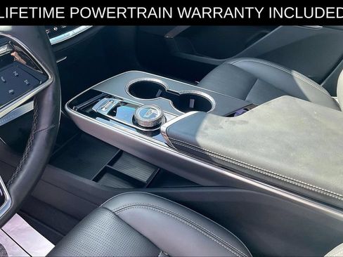 Used 2025 Cadillac Lyriq Luxury w/ LPO, Floor Liner Package AWD/4WD image 13