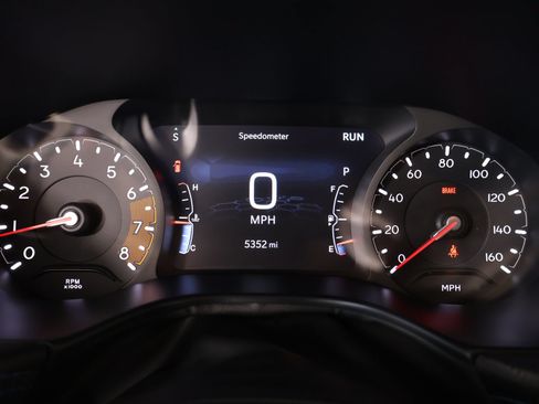 Used 2026 Jeep Compass Latitude AWD/4WD image 4