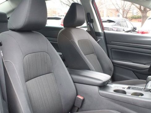 Used 2025 Nissan Altima 2.5 SV image 37