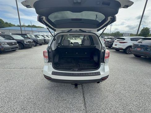 Used 2018 Subaru Forester 2.5i Limited AWD/4WD image 4