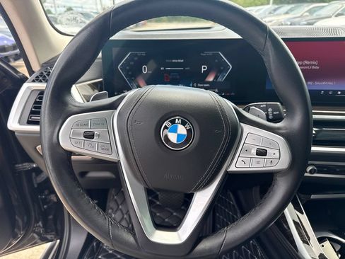 Used 2024 BMW X7 xDrive40i w/ Premium Package AWD/4WD image 17