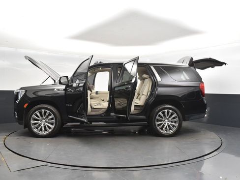 Used 2021 GMC Yukon Denali w/ Denali Premium Package image 52