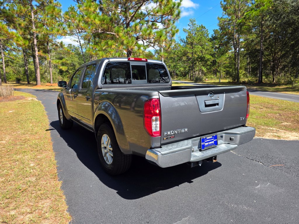 Used 2019 Nissan Frontier SV RWD image 3