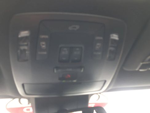 Certified 2025 Toyota Sienna XSE image 19