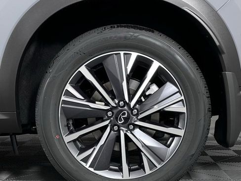 New 2026 INFINITI QX60 Luxe image 11