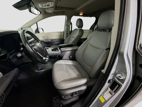 Certified 2024 Toyota Sienna XLE image 14