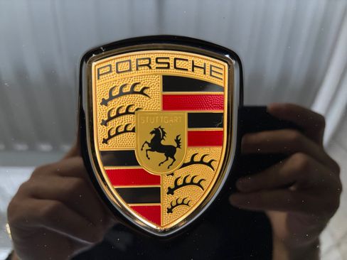 Certified 2026 Porsche Macan AWD/4WD image 5