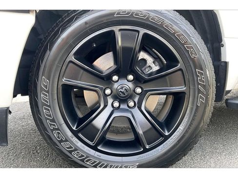 Used 2023 RAM 1500 Big Horn AWD/4WD image 9