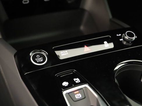 New 2027 Audi Q6 e-tron Premium Plus AWD/4WD image 28
