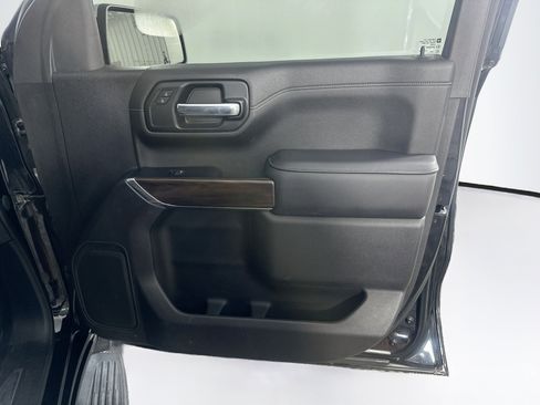 Used 2020 GMC Sierra 1500 SLT RWD image 31