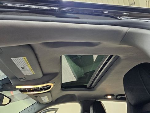 Used 2016 Porsche Panamera image 38