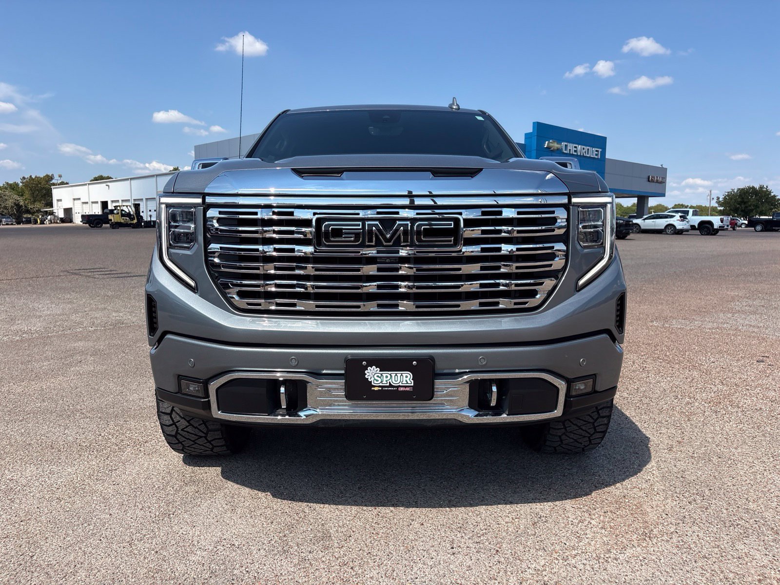 Used 2023 GMC Sierra 1500 Denali w/ Denali Reserve Package AWD/4WD image 9